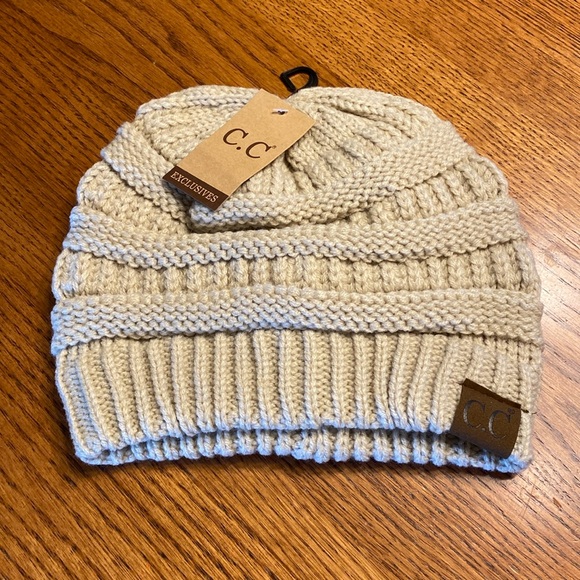 C.C Chunky Cable Knit Cream Beige Beanie Winter Hat - Picture 2 of 7